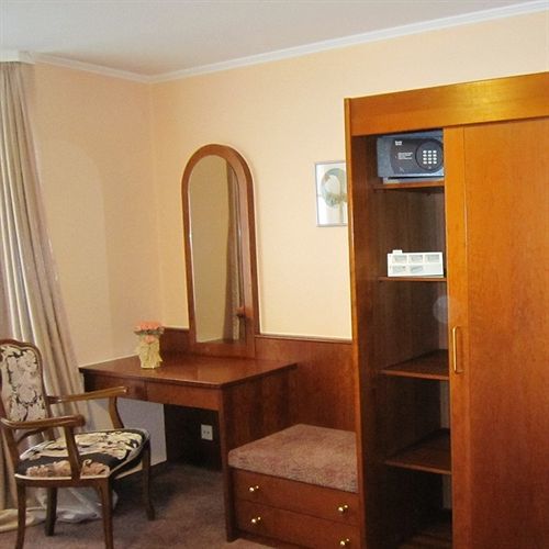 Beek Hotel 3*